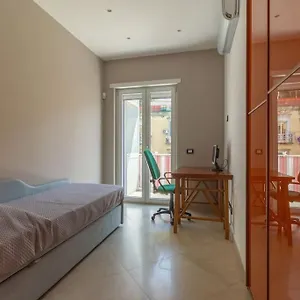 https://apt-monzios-house.hotels-amalfi.com